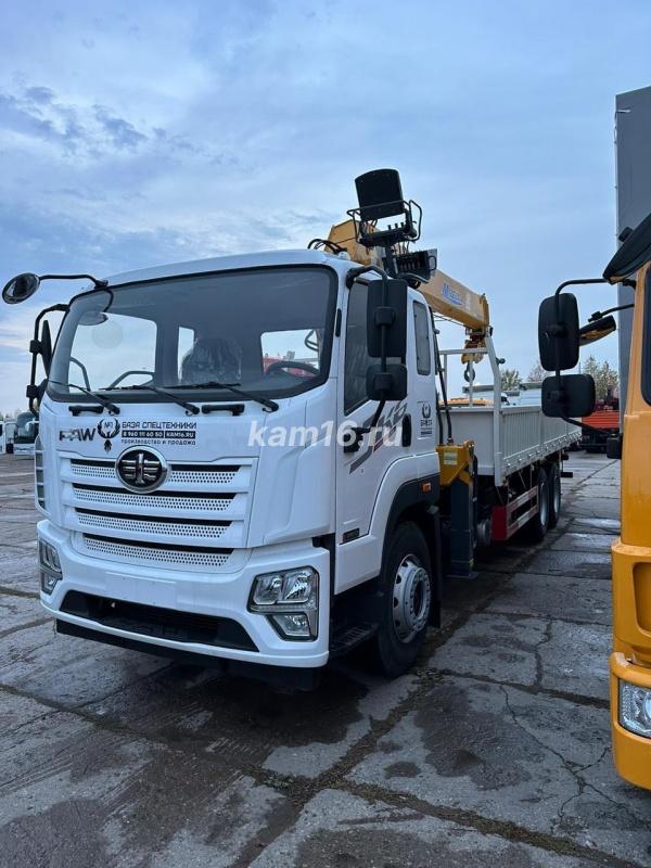 Автомобиль FAW JK6 CA1250 с КМУ XCMG SQS 300-4